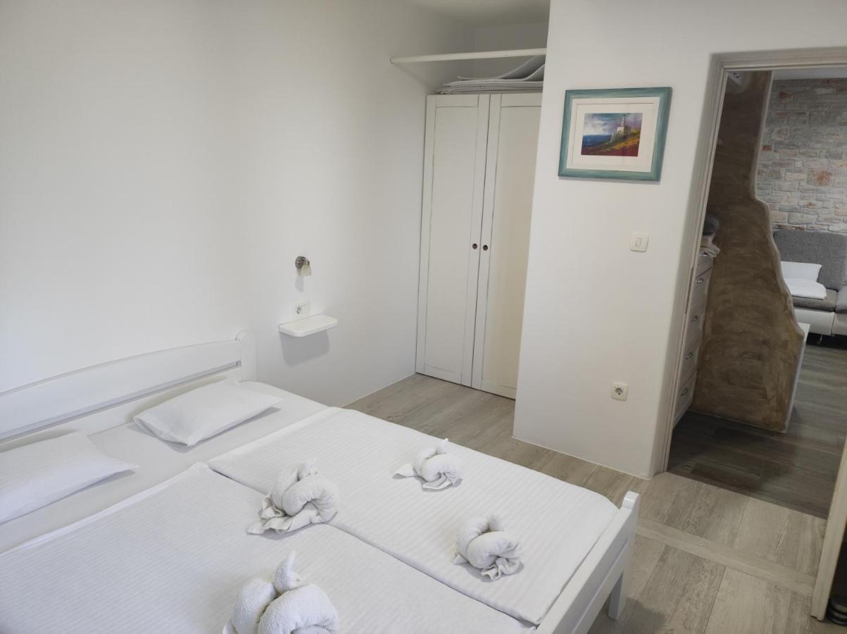 Luxury Apartment Alba With Pool Kanfanar Extérieur photo