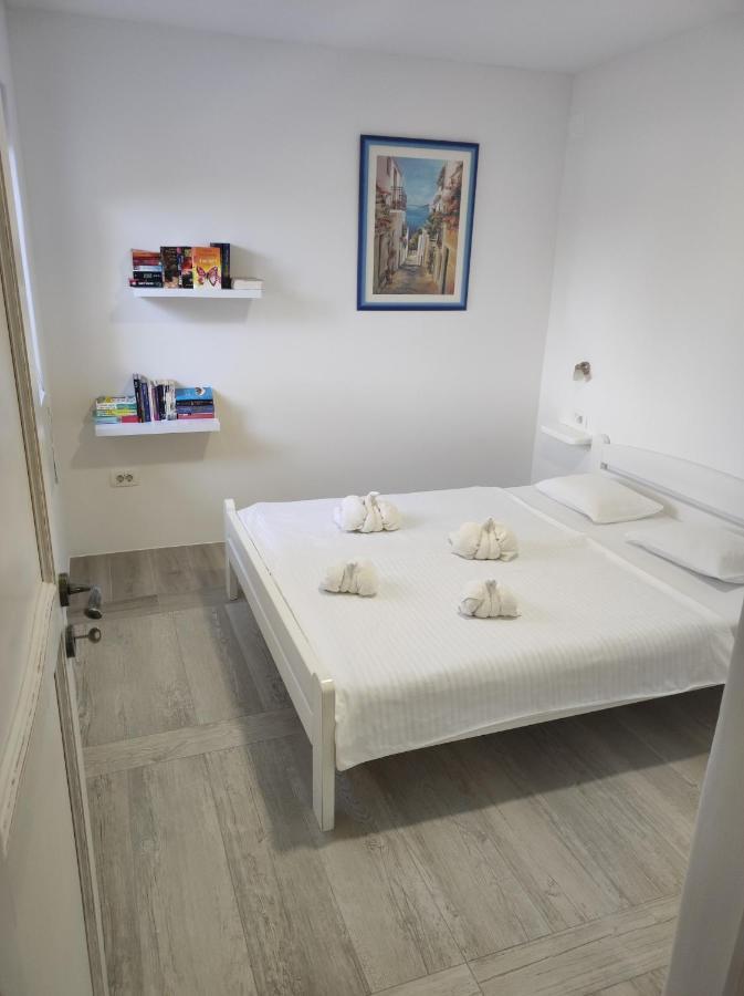 Luxury Apartment Alba With Pool Kanfanar Extérieur photo