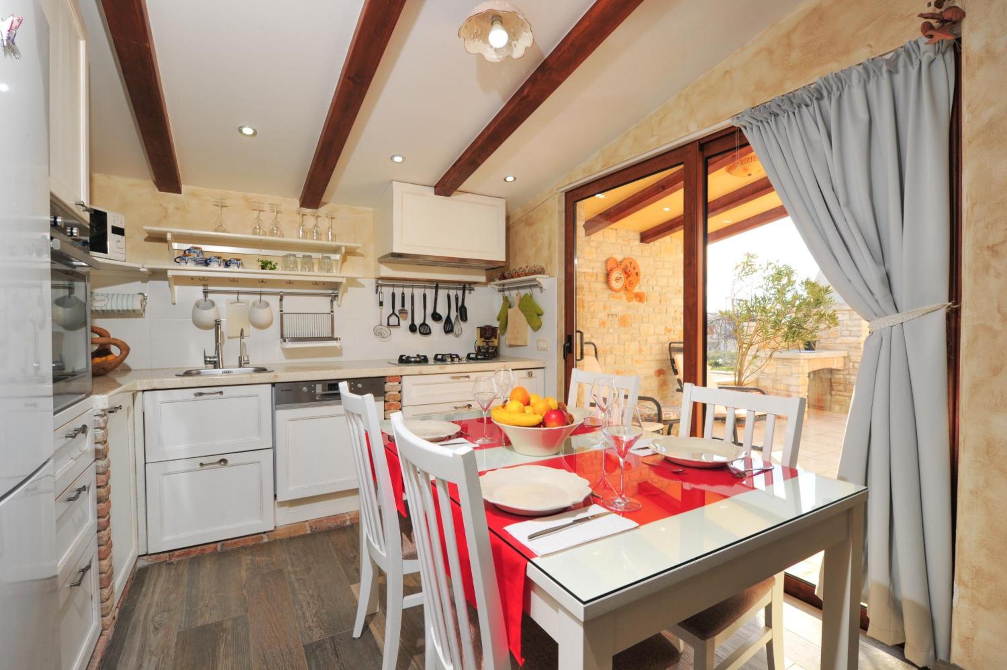 Luxury Apartment Alba With Pool Kanfanar Extérieur photo