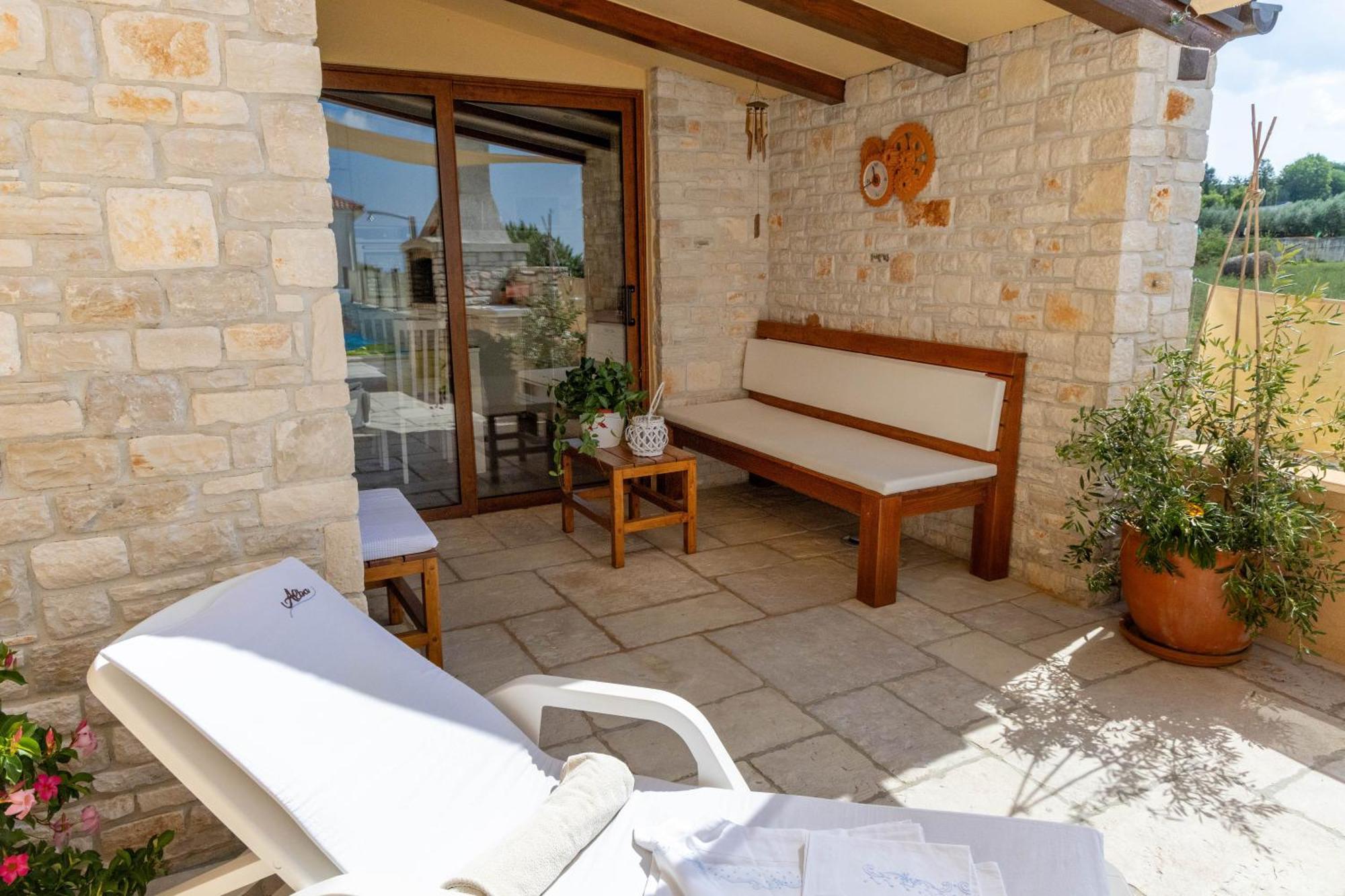 Luxury Apartment Alba With Pool Kanfanar Extérieur photo