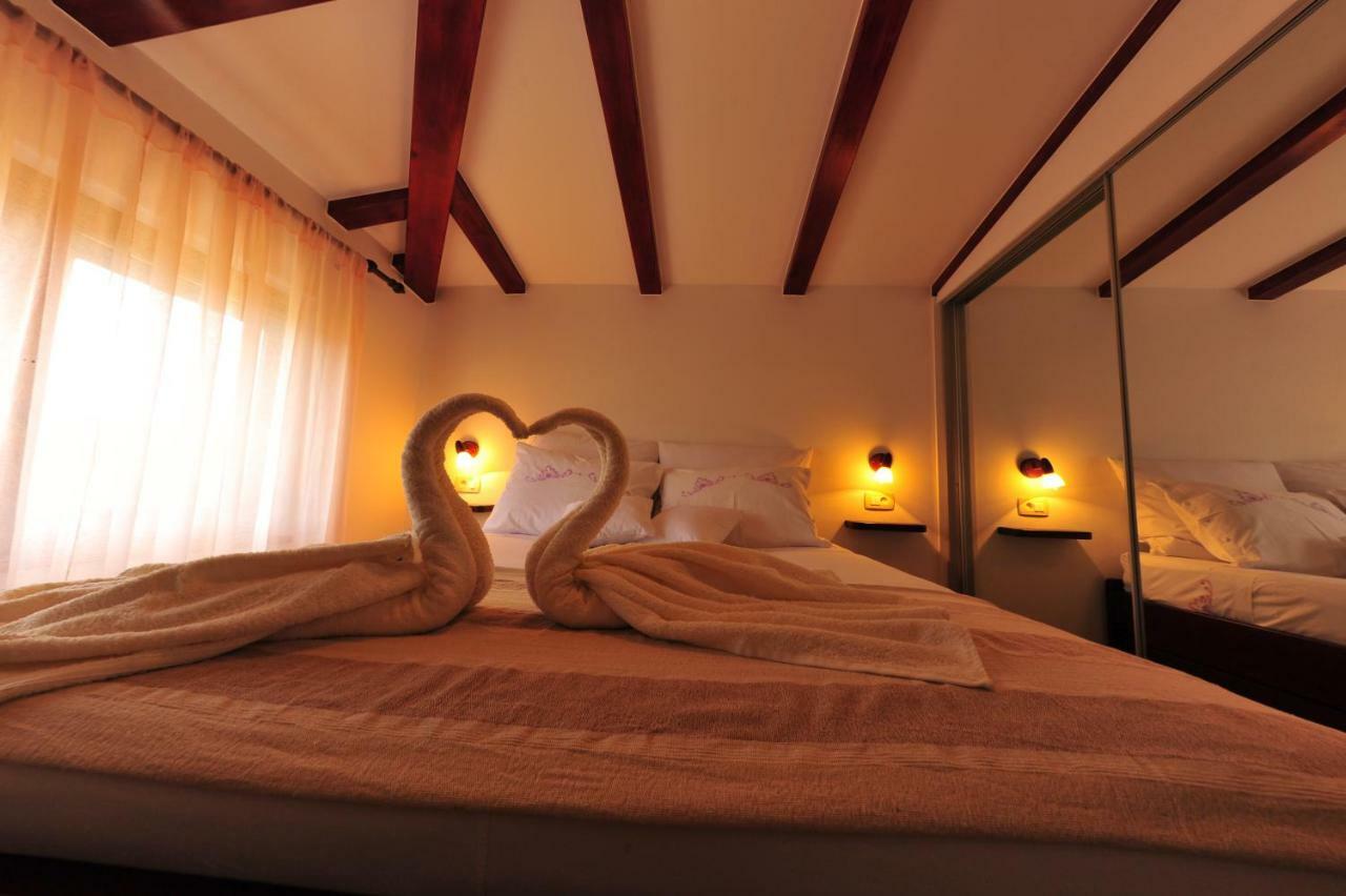 Luxury Apartment Alba With Pool Kanfanar Extérieur photo
