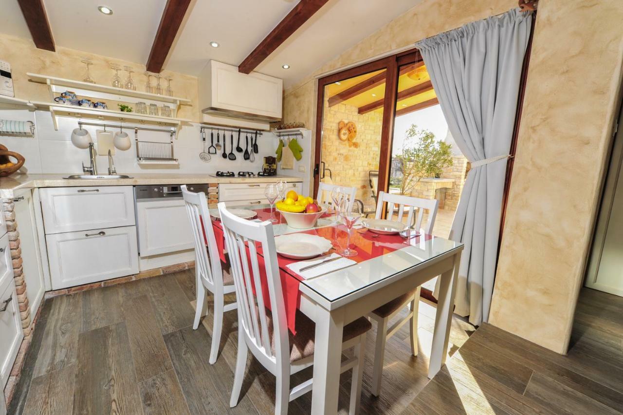 Luxury Apartment Alba With Pool Kanfanar Extérieur photo